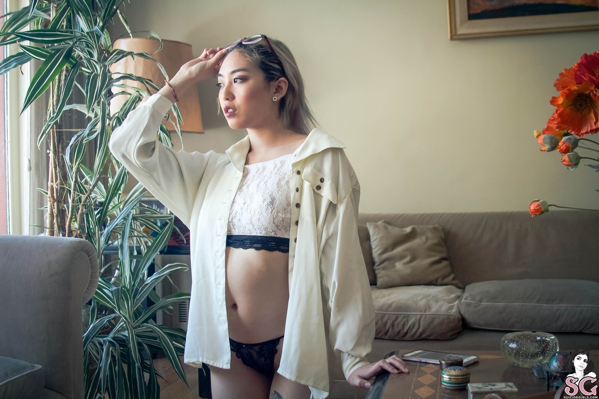 femen-amaterasuokami-11.jpg