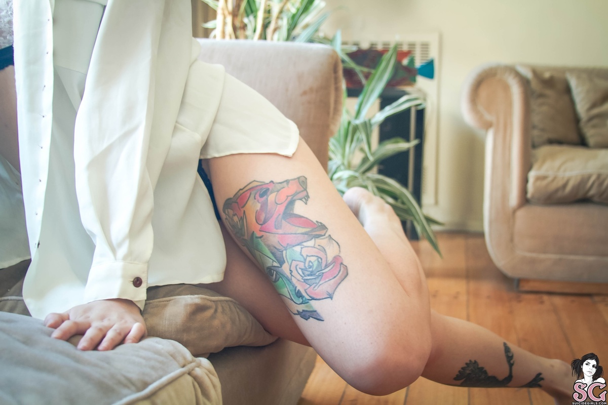 femen-amaterasuokami-15.jpg