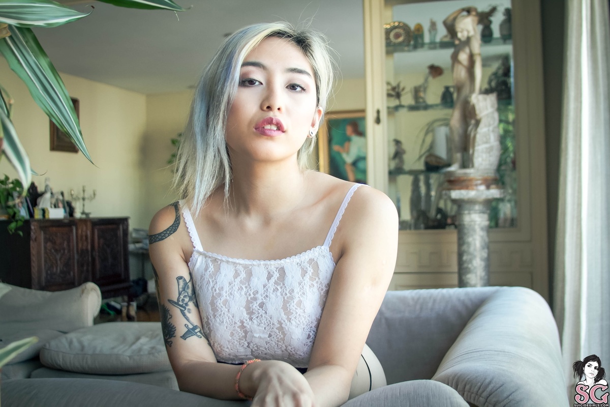 femen-amaterasuokami-23.jpg