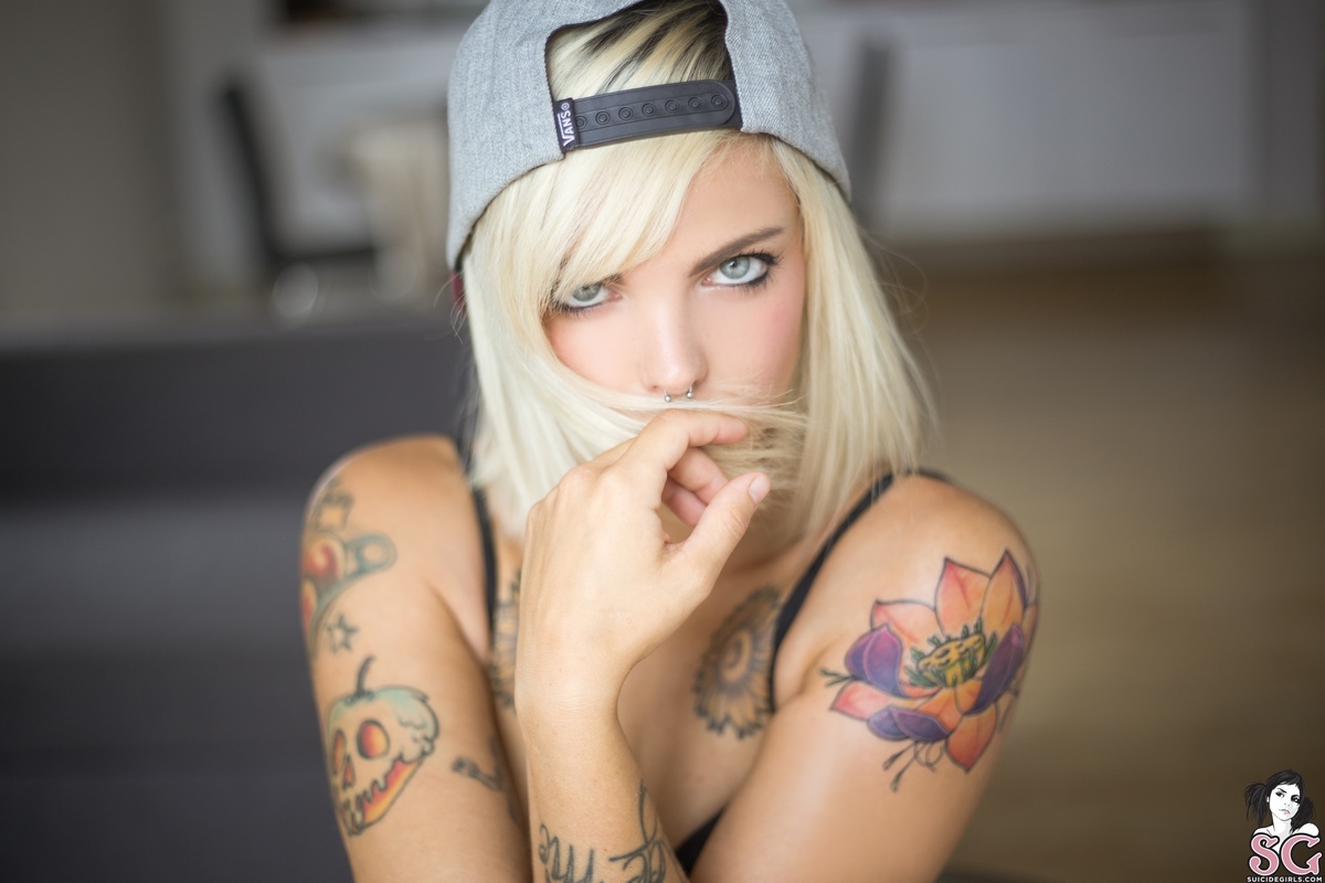 spicy-guitarhero-03.jpg