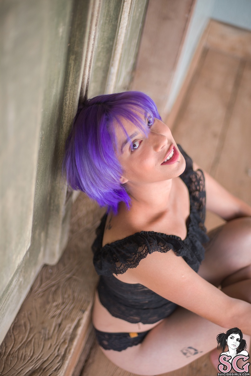 aika-gatesofhell-07.jpg