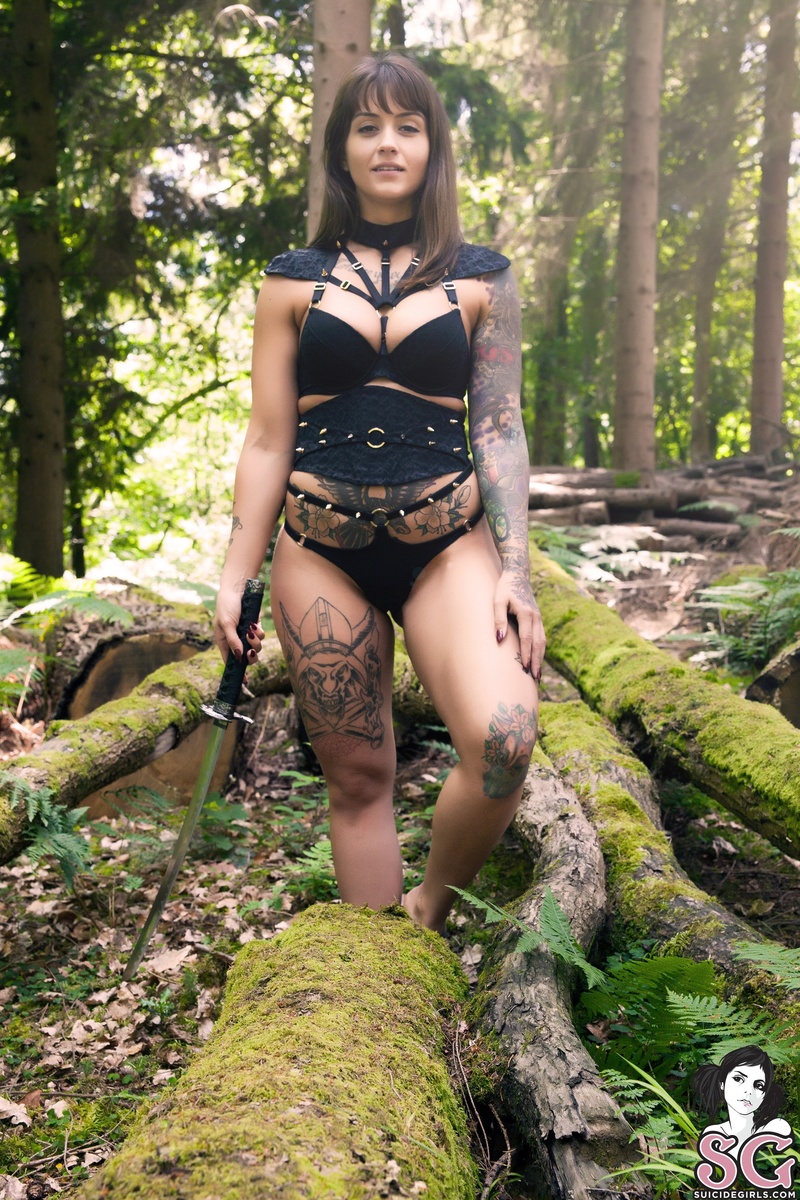 ghosttkitten-thehuntress-07.jpg