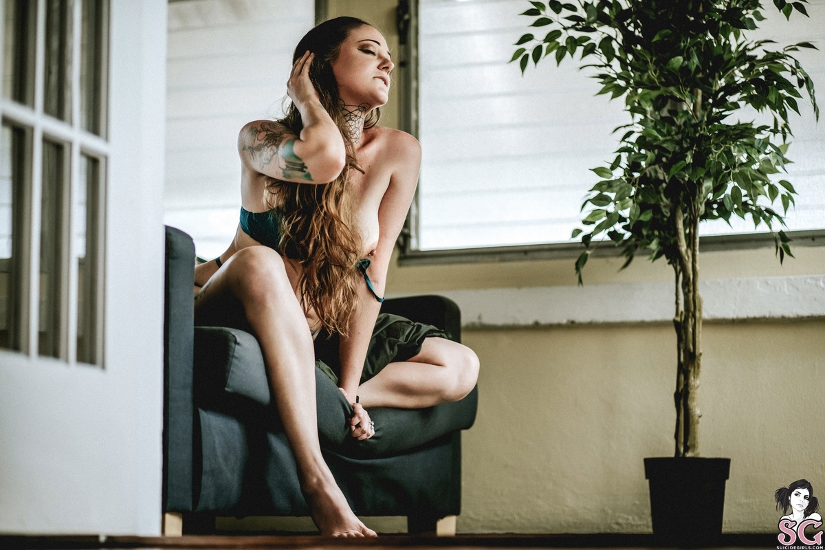 chvrch-membersonly-11.jpg