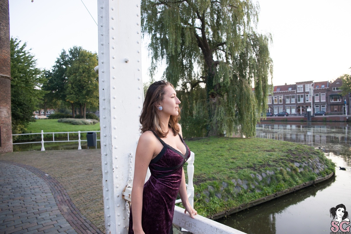 larabea-whereismyromeo-11.jpg
