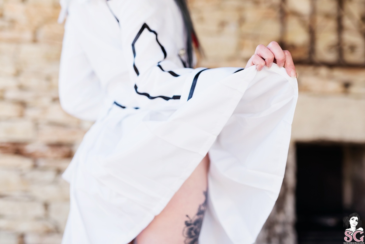 lilymai-inthenightclass-05.jpg