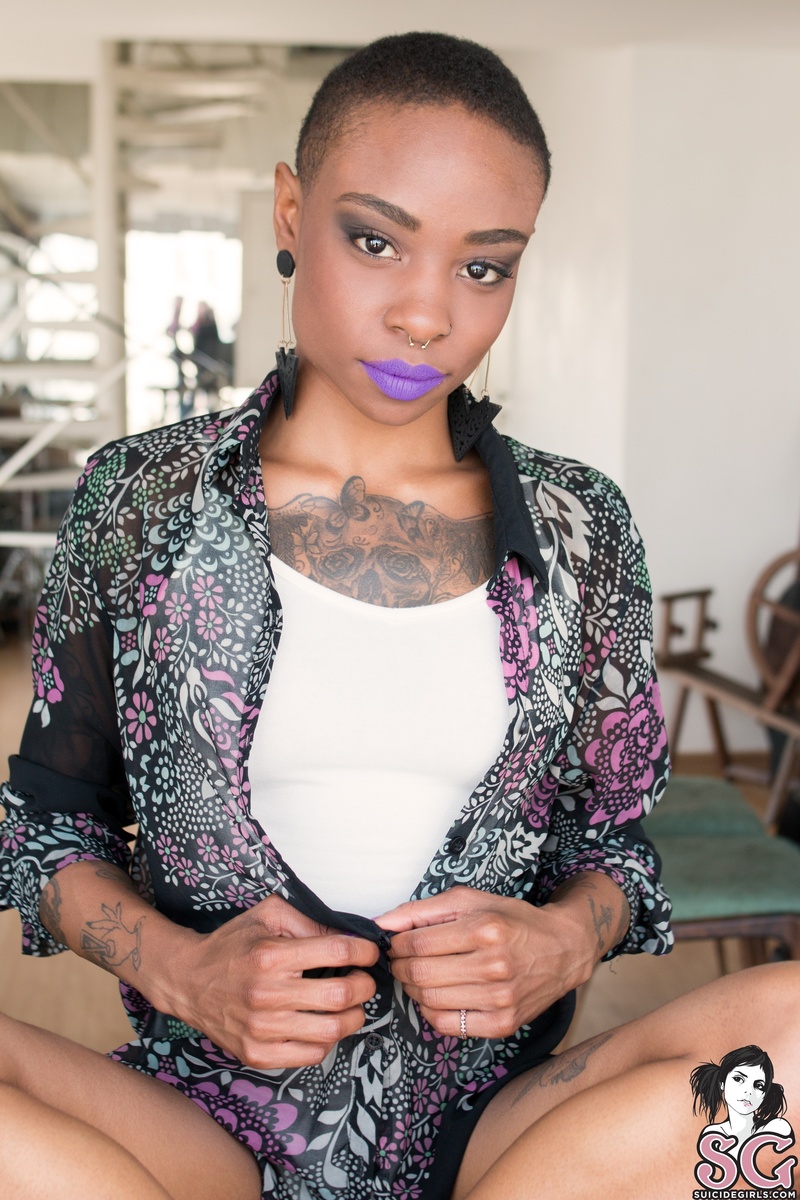 natany-thebeautyisonthetable-01.jpg