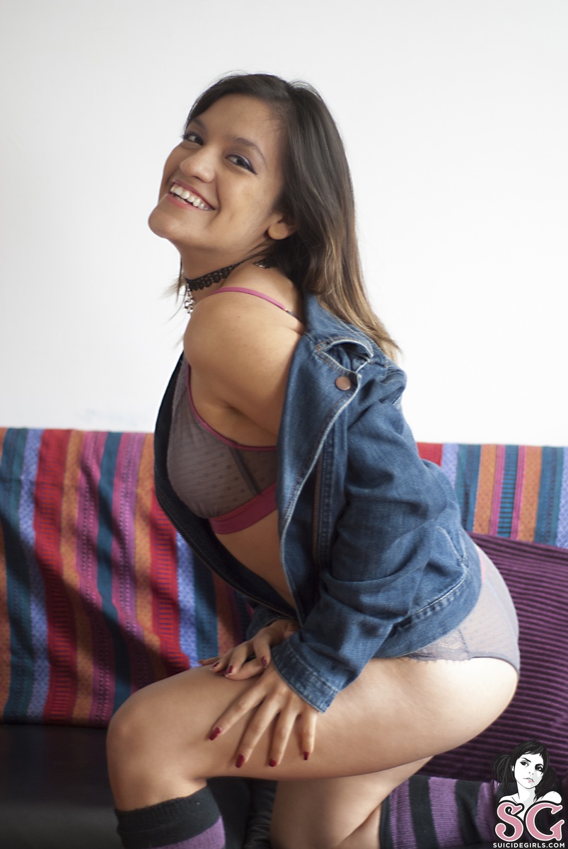 nekacyn-ultraviolet-07.jpg