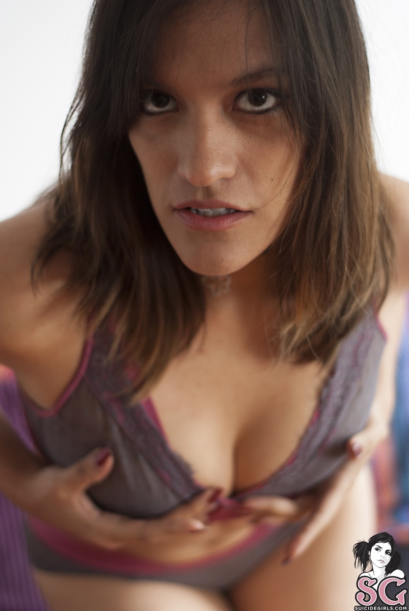 nekacyn-ultraviolet-17.jpg