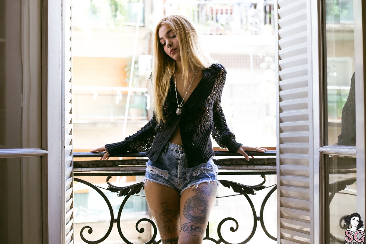 lucyrola-felineheart-01.jpg
