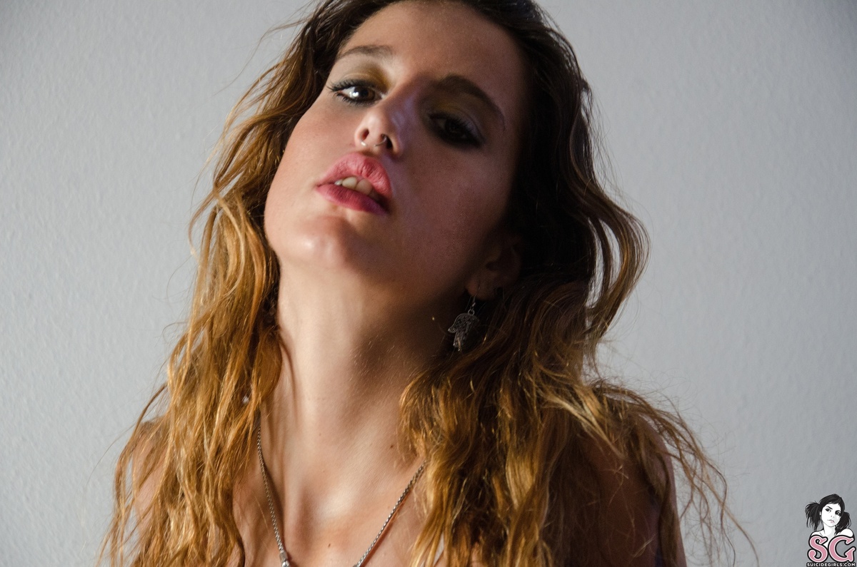 lunatika-whitelion-13.jpg