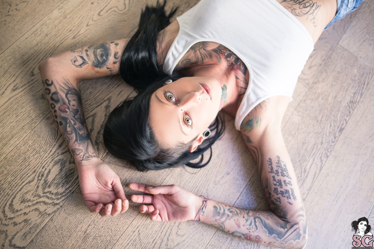 sesiawonderland-yelloweyes-07.jpg