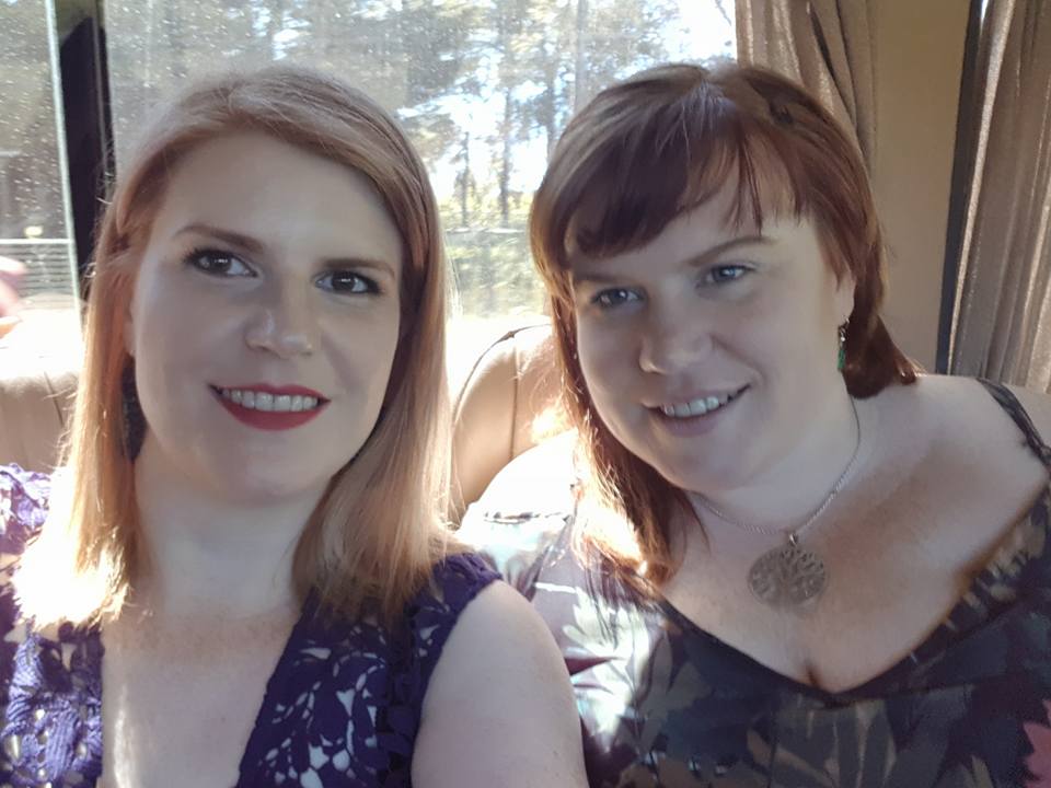 About us E & S