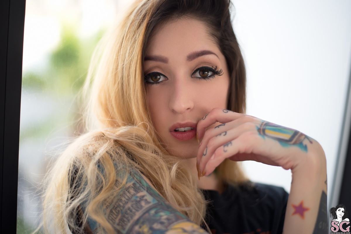 jacqueline-livewire-01.jpg