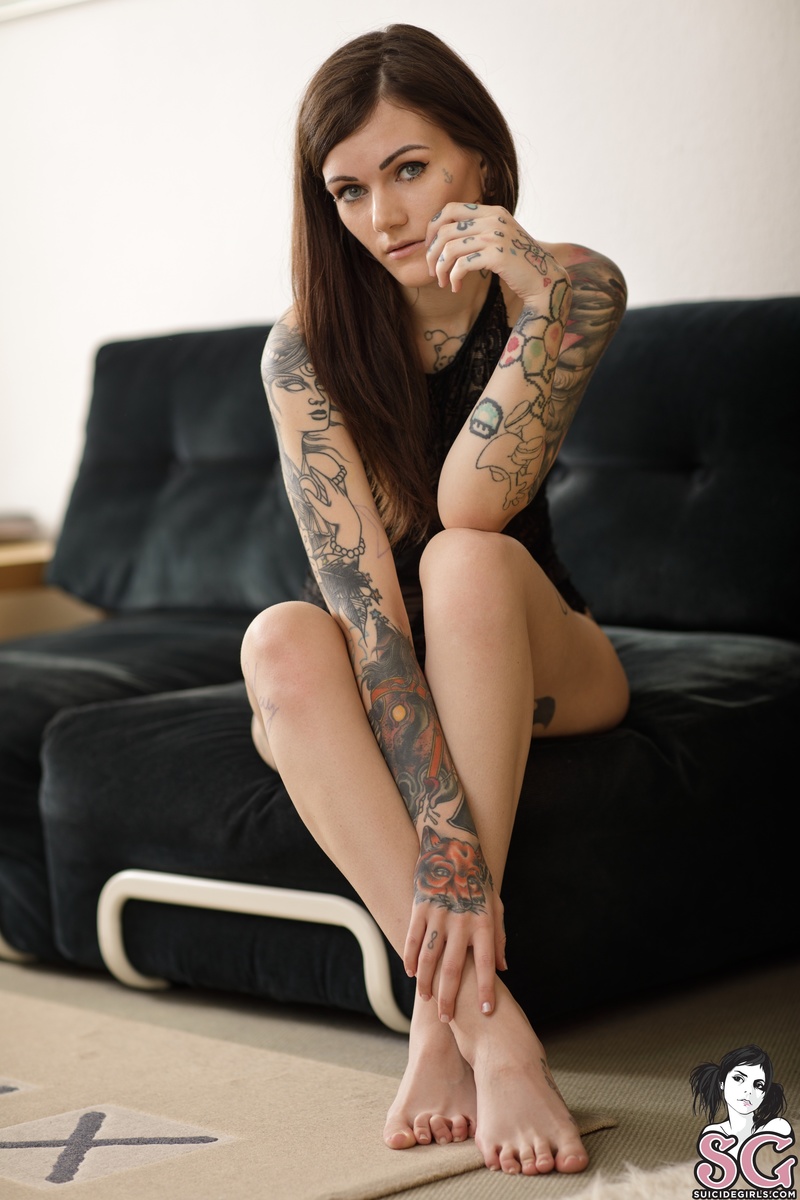 evevalentine-goodgirl-11.jpg