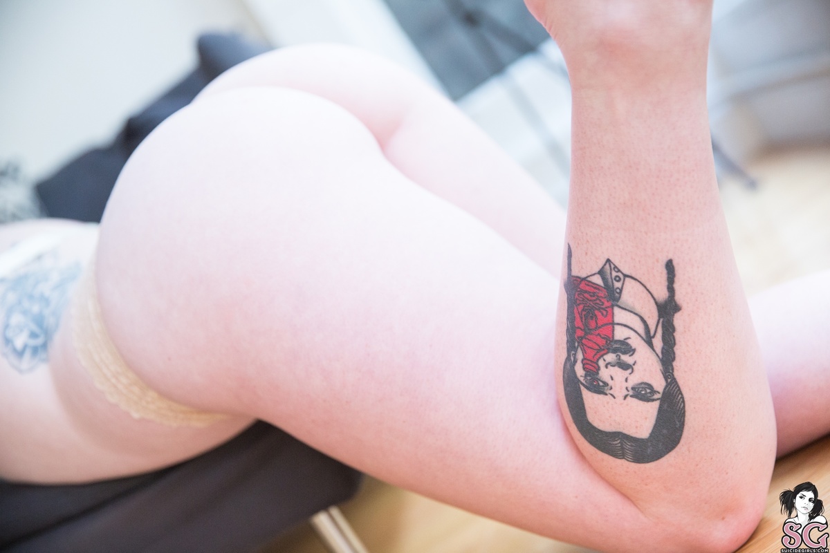 enigmasuicide-acertainromance-15.jpg