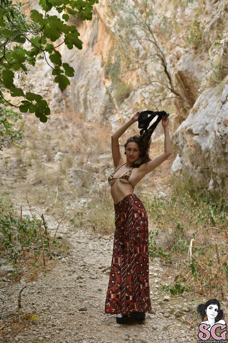 larabea-fusionofcultures-05.jpg