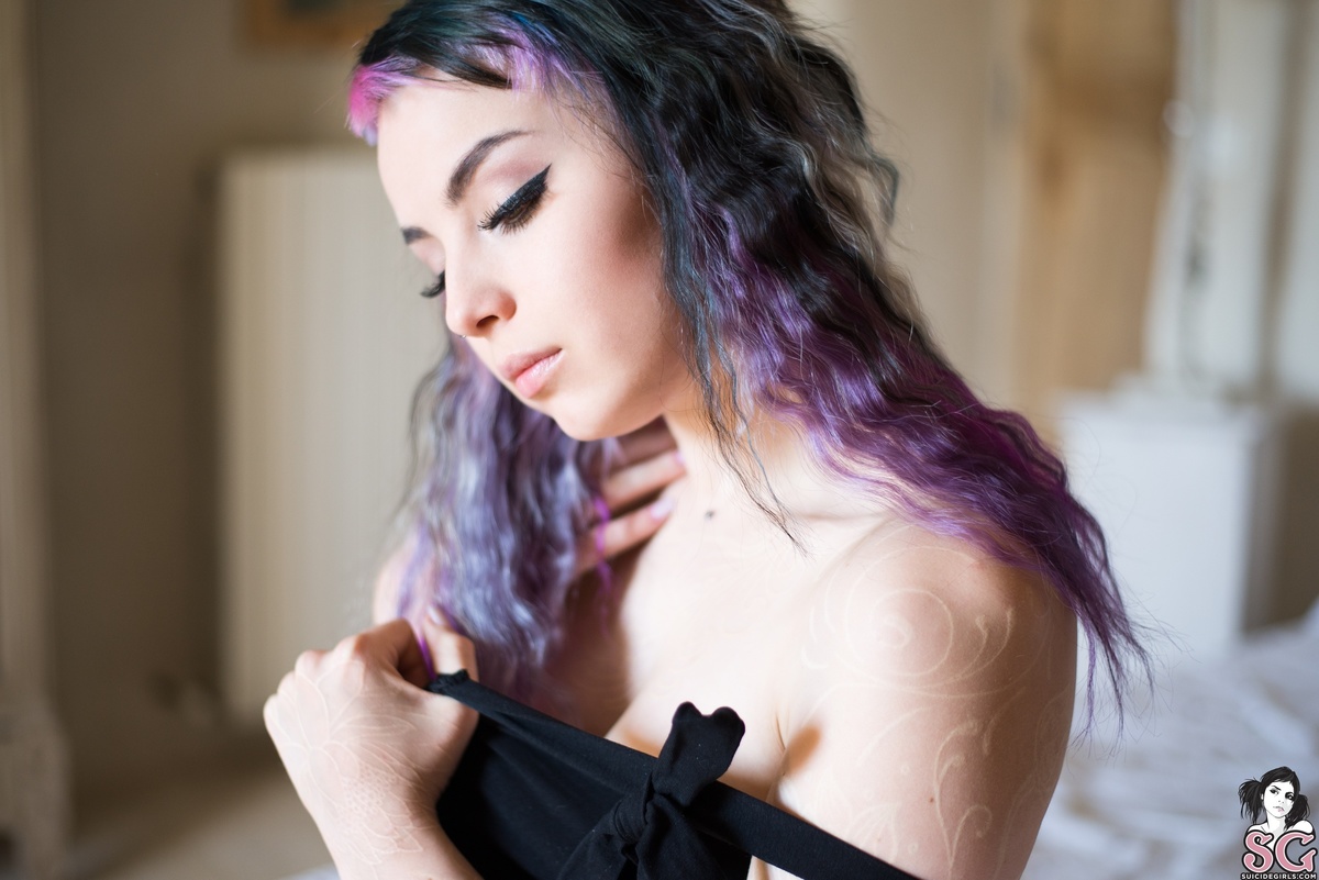 karanlit-mirrormirror-13.jpg