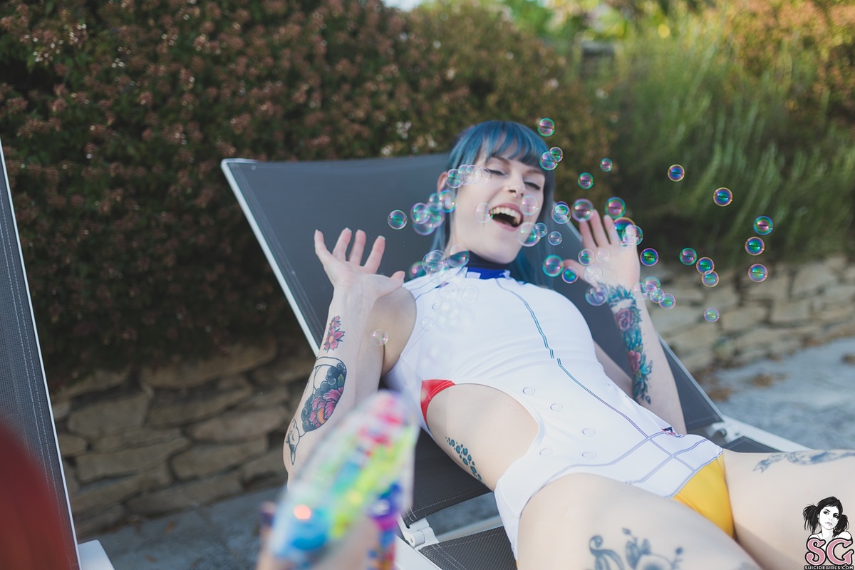 lilymai-iwillwatchoveryou-03.jpg