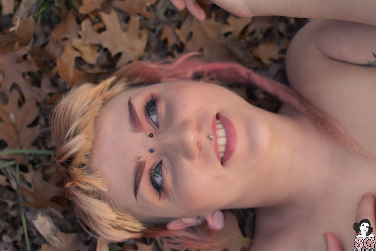 ellister-amber-25.jpg