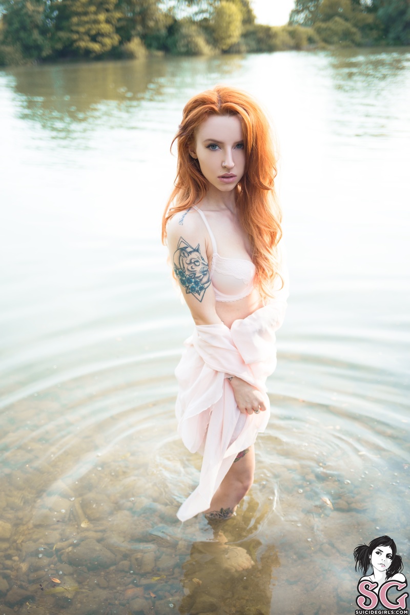 rouge-riverofdreams-05.jpg