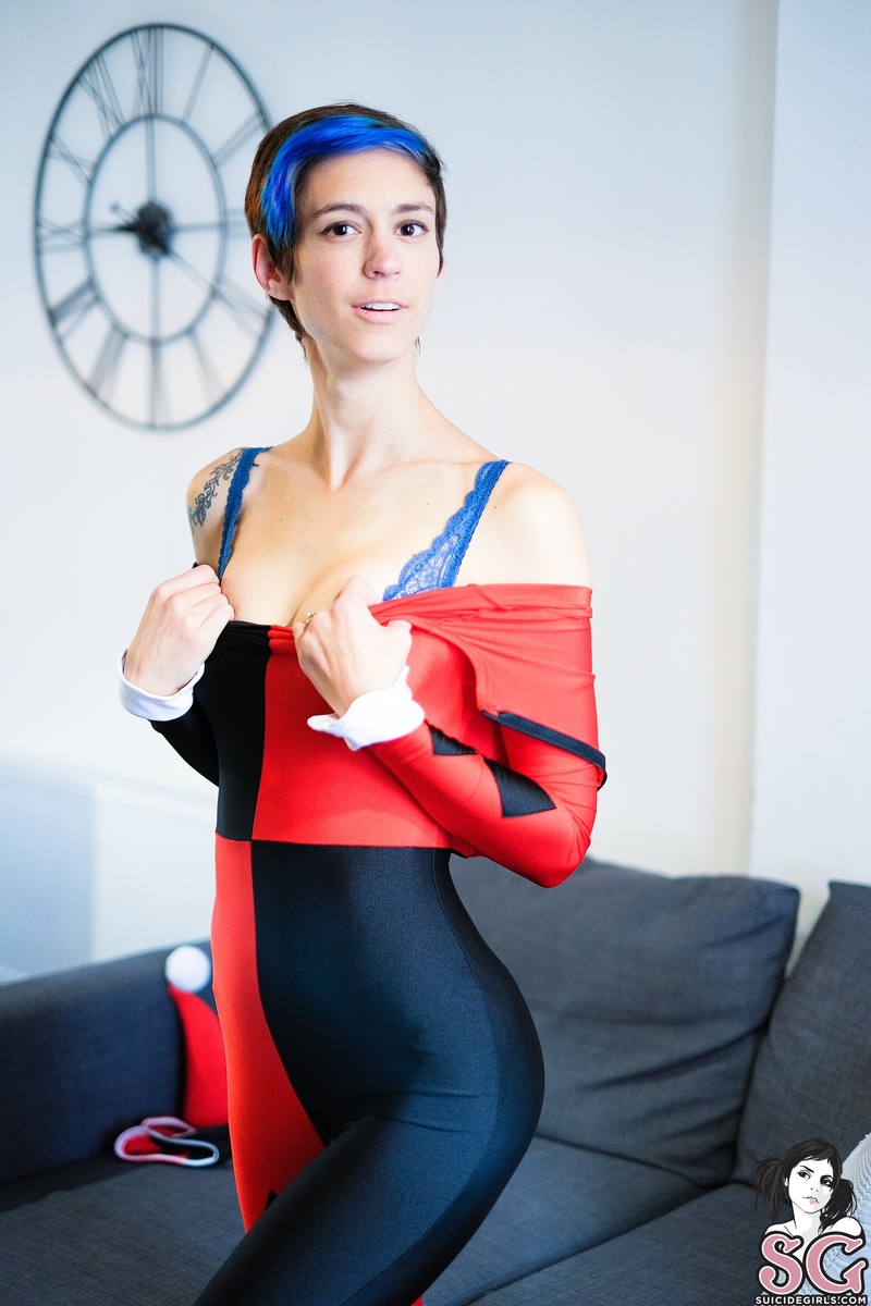 soniadorita-yourfacehere-09.jpg