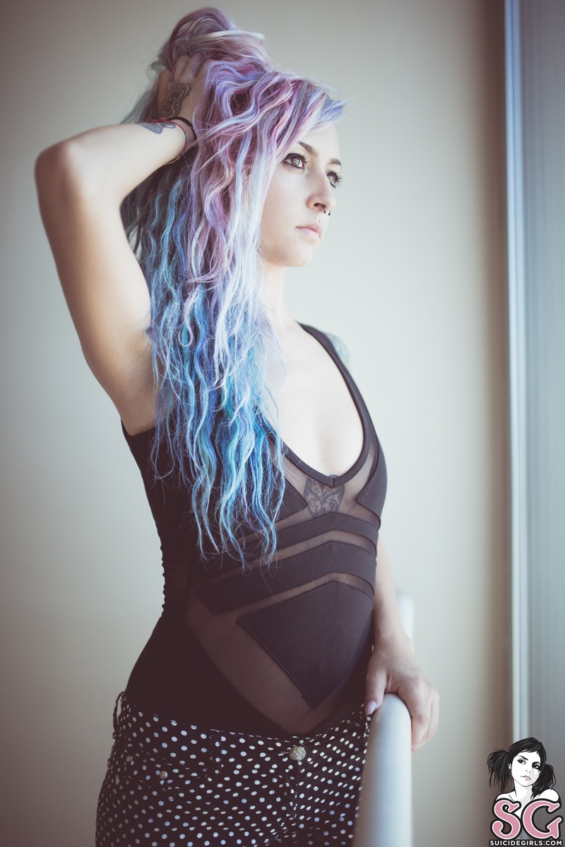 madamev-thefirststep-05.jpg