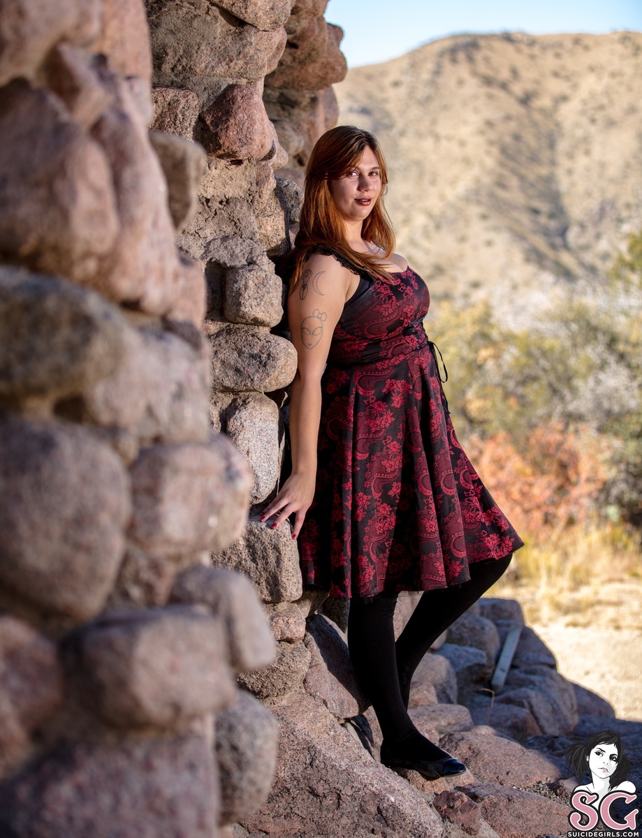 daredevy-sunshinethroughruins-01.jpg