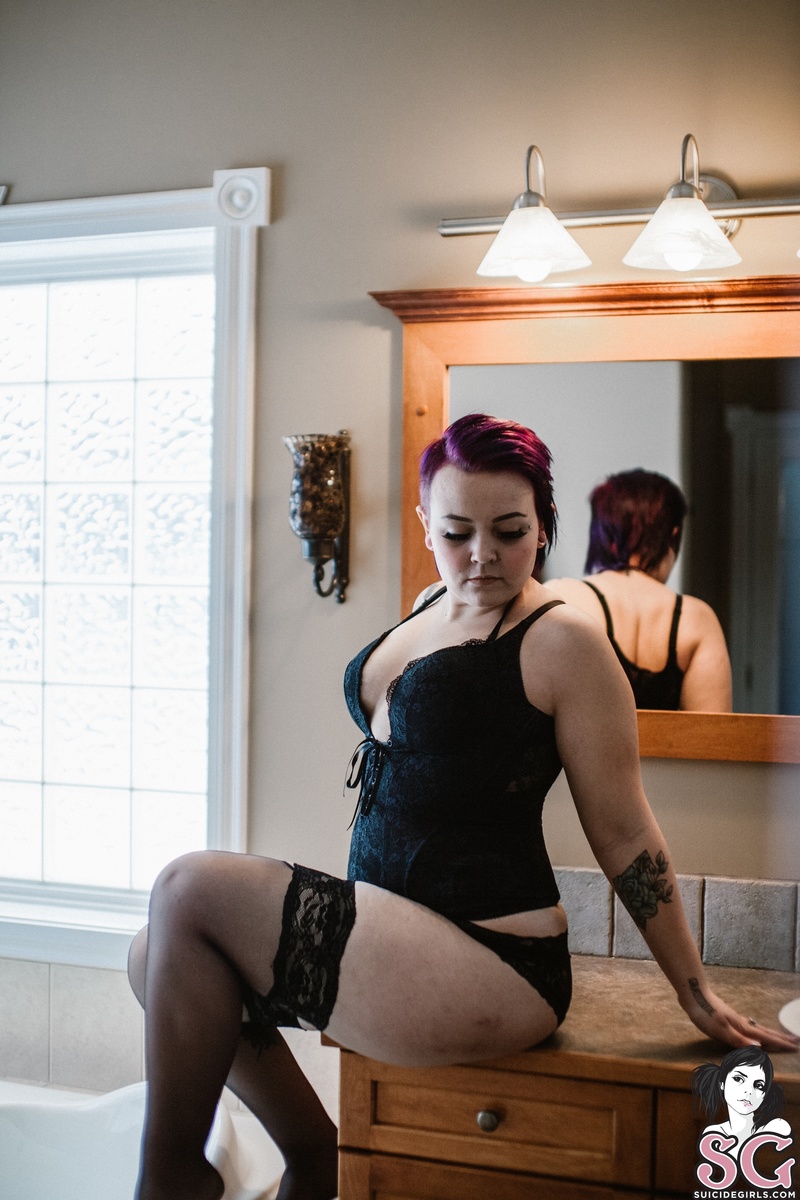 haileigh-lushrelaxation-05.jpg