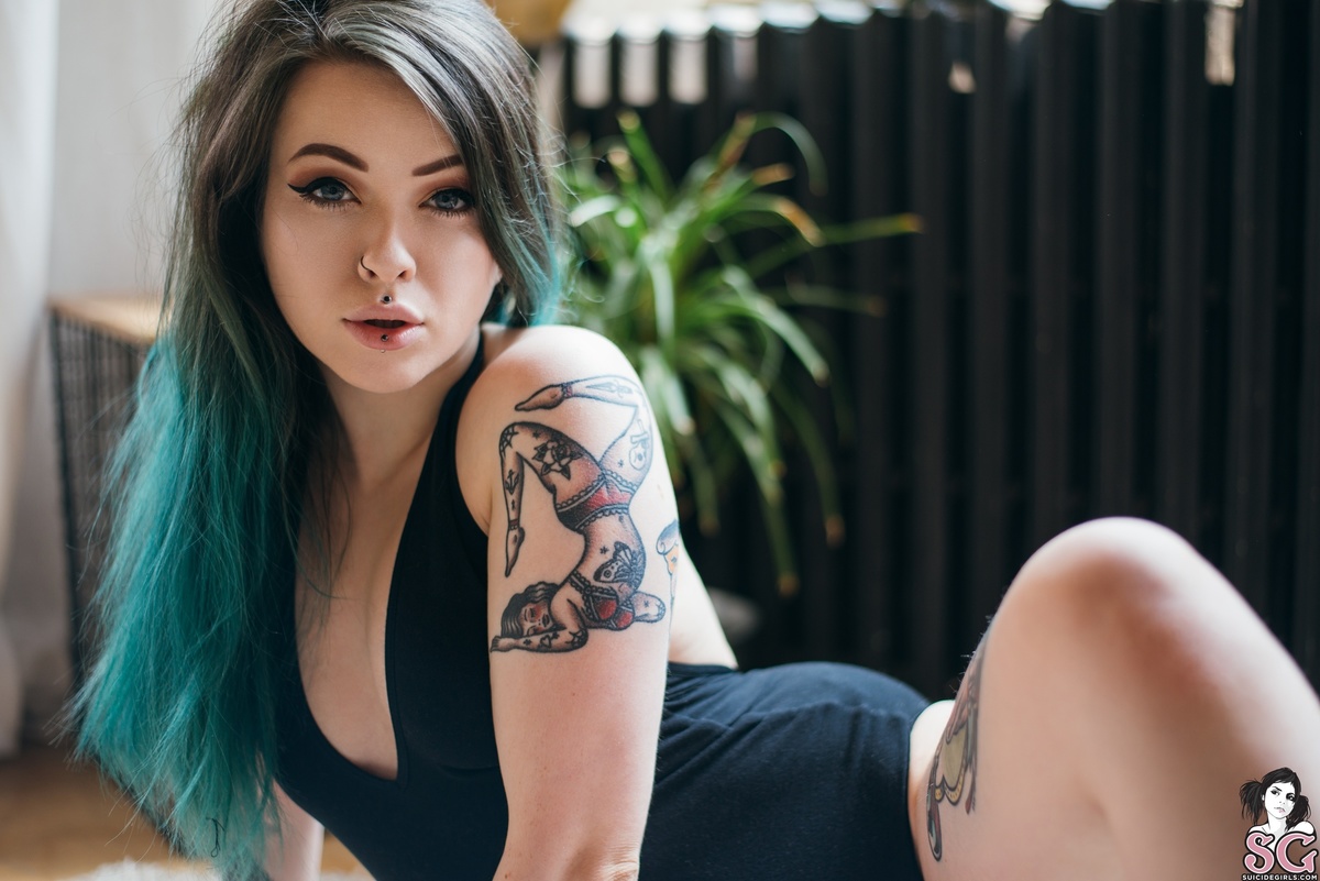 aurralee-badcatgoodluck-07.jpg