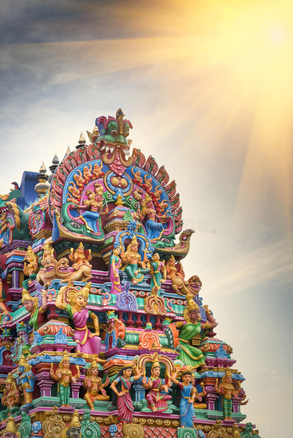 detail-work-gopuram-hindu-temple-kapaleeshwarar-chennai-t-detail-work-gopuram-hindu-temple-kapaleeshwarar-chennai-tamil-nadu-99271288.jpg