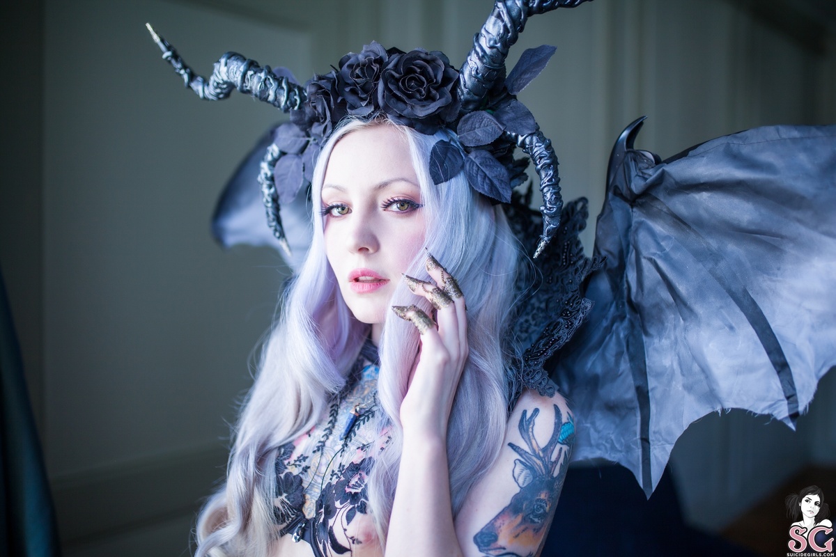 shamandalie-moonlightsonata-01.jpg