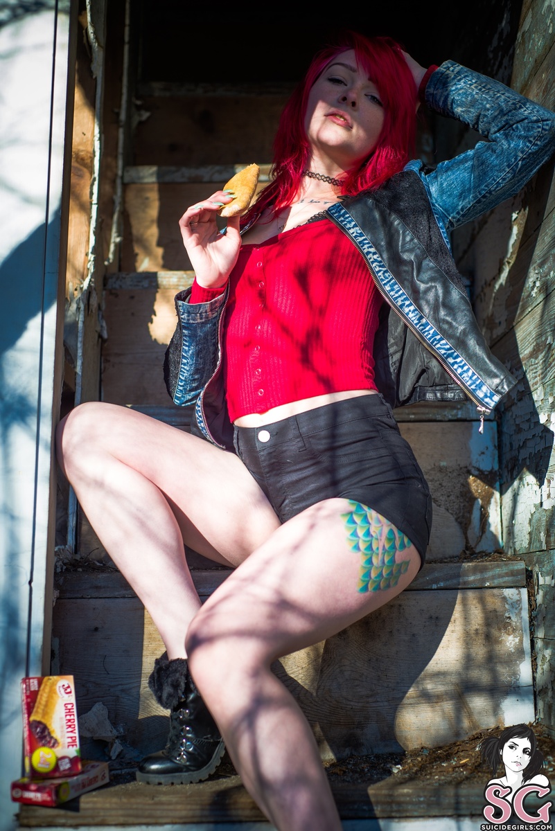 varuna-cherrypie-01.jpg