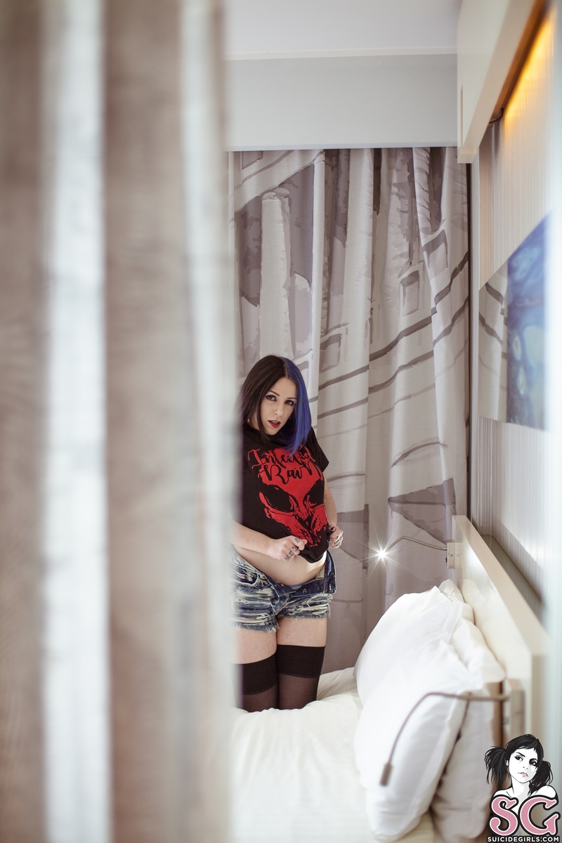 medusa-intoxicating-03.jpg