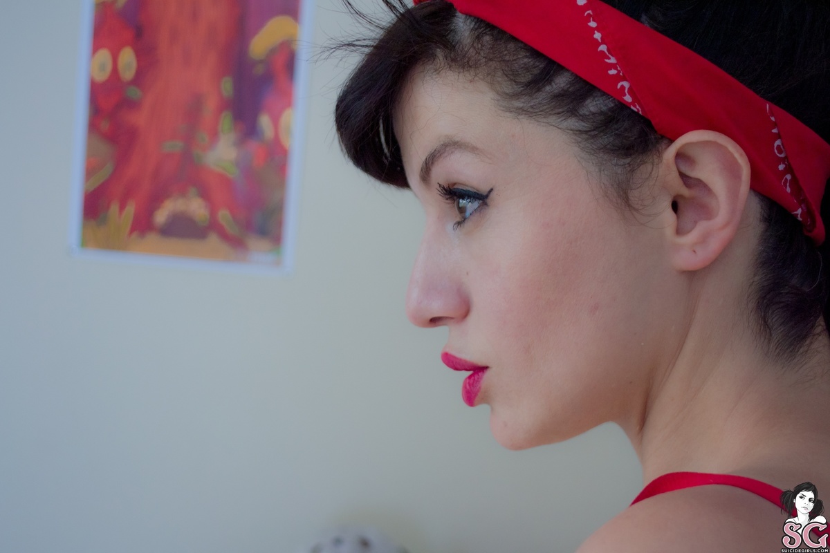 amia-pinupgirl-25.jpg