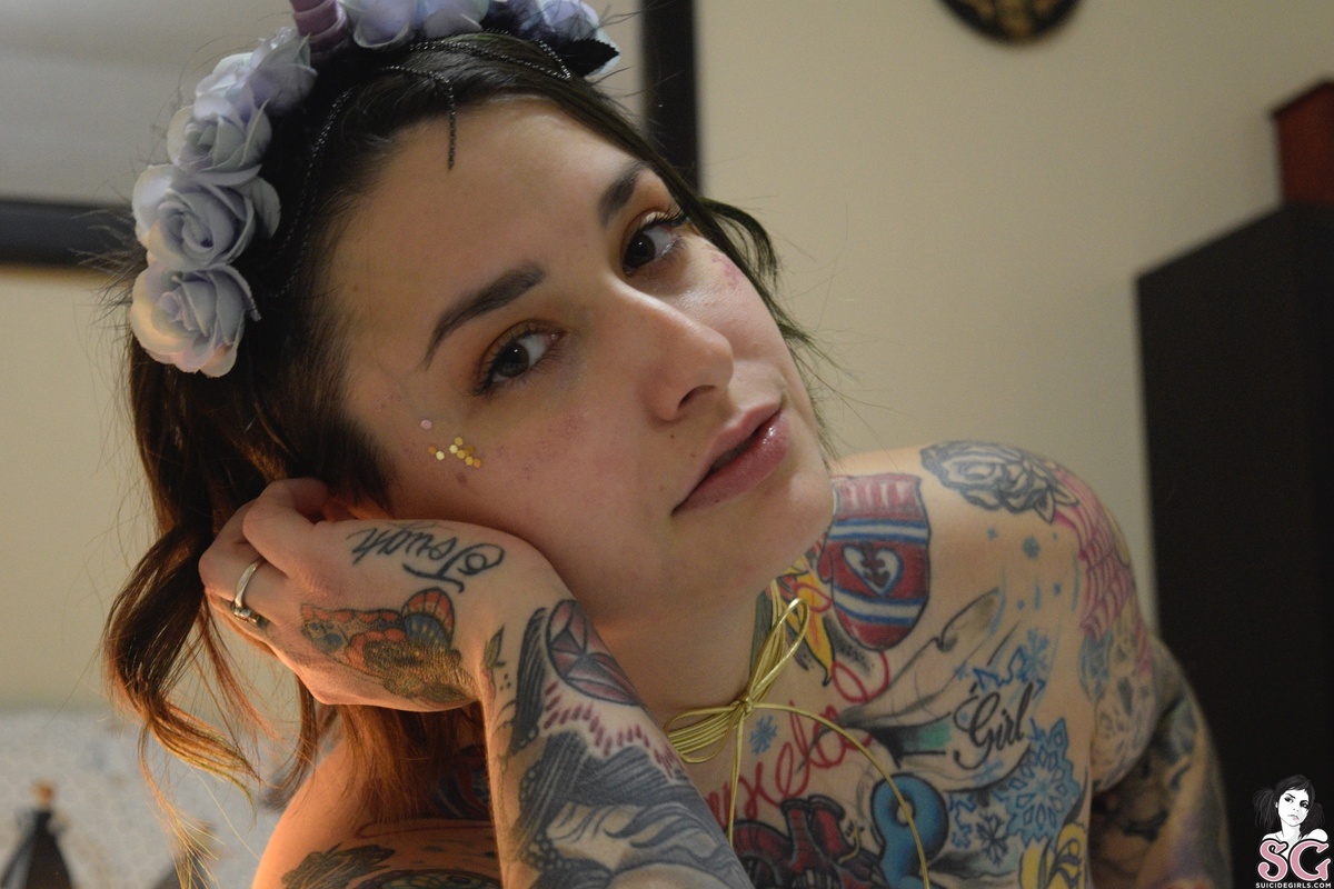 jessacat-putyourcrystalundermypillow-21.jpg