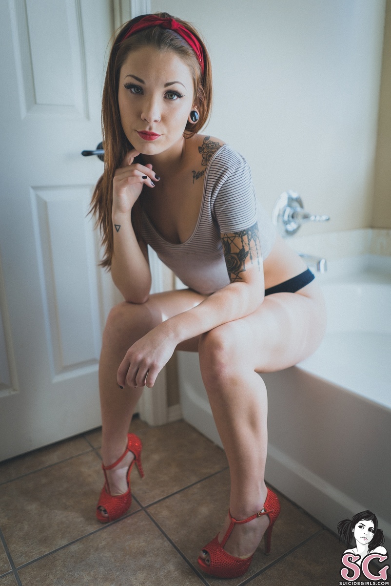peachysuicide11-cherrybomb-05.jpg