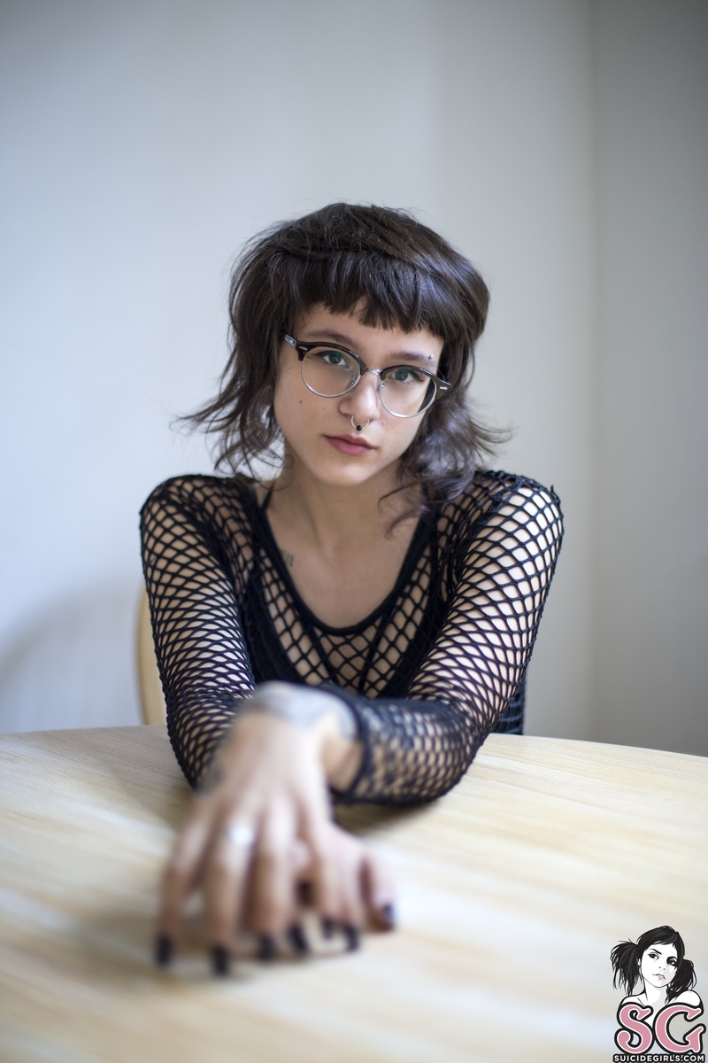yourmjsty-morningglory-07.jpg