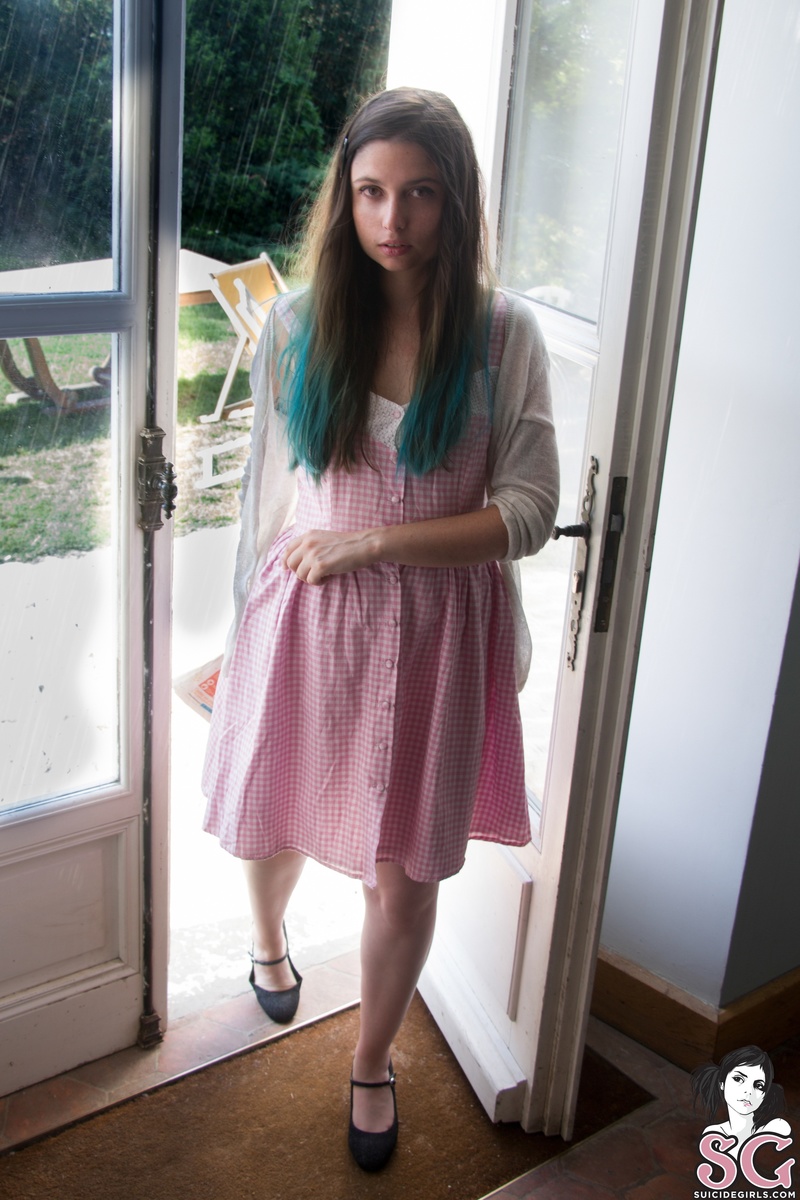 adeli-creatureofthenight-03.jpg