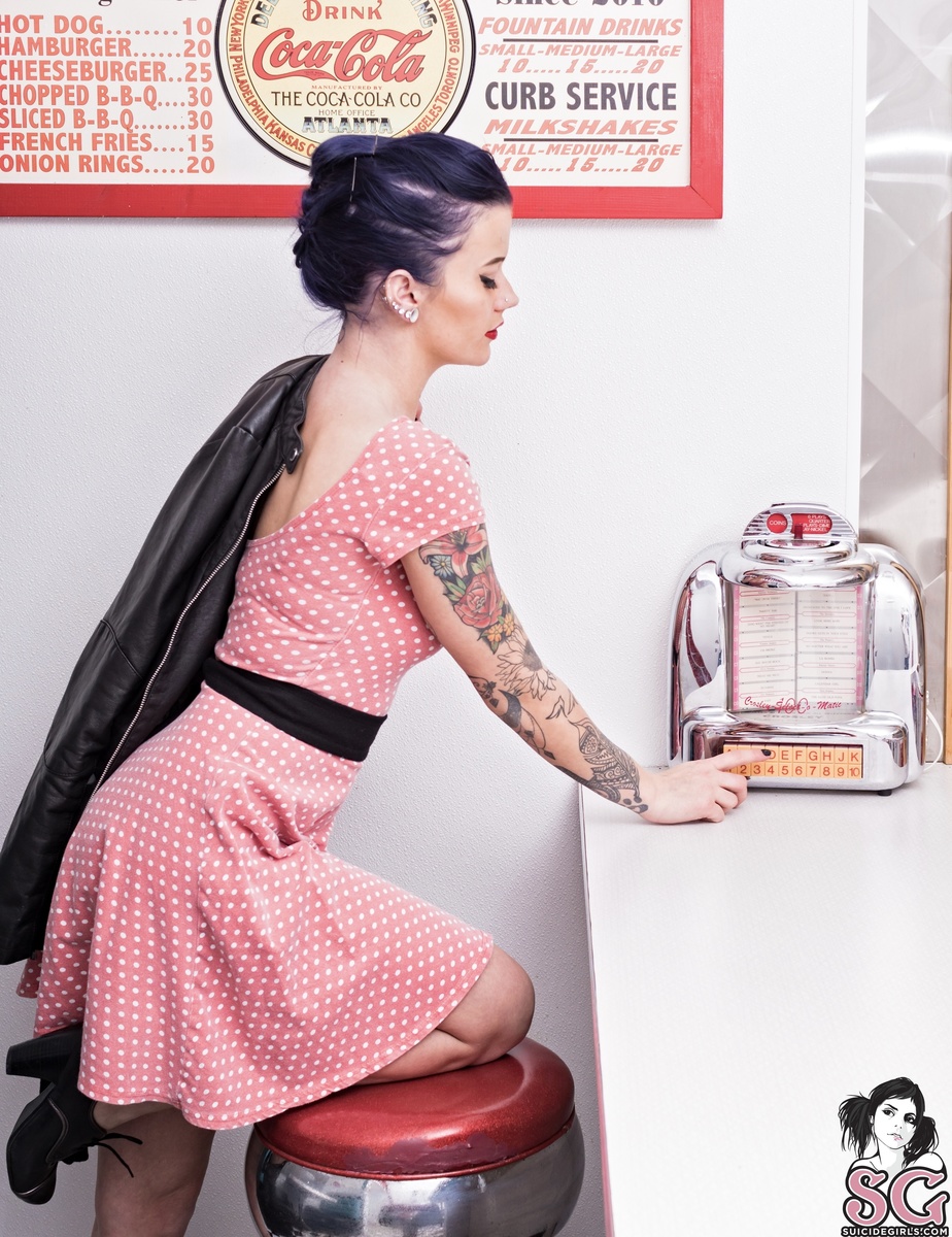 ciaraautumnmedlin-cherryontop-25.jpg