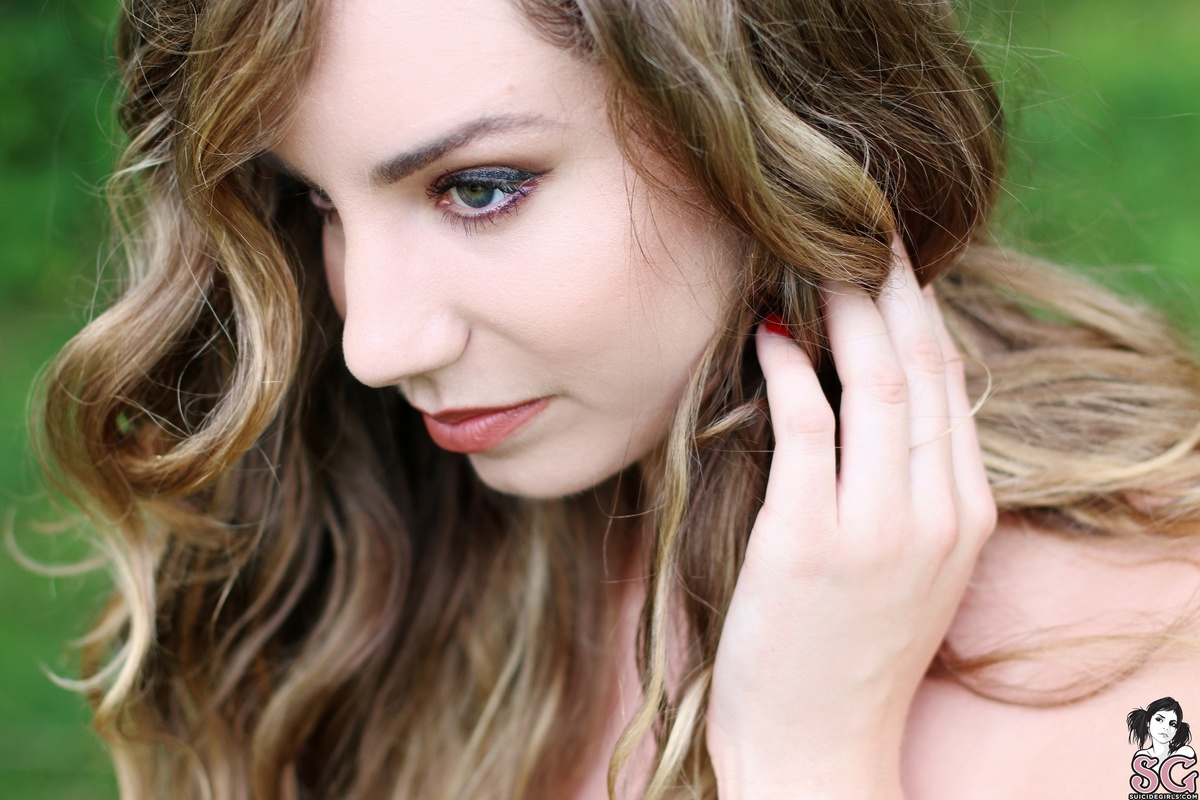 mirelle-middleofjune-31.jpg