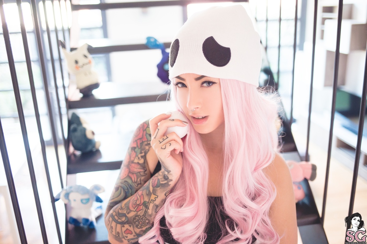 alerose-cosmoskull-01.jpg