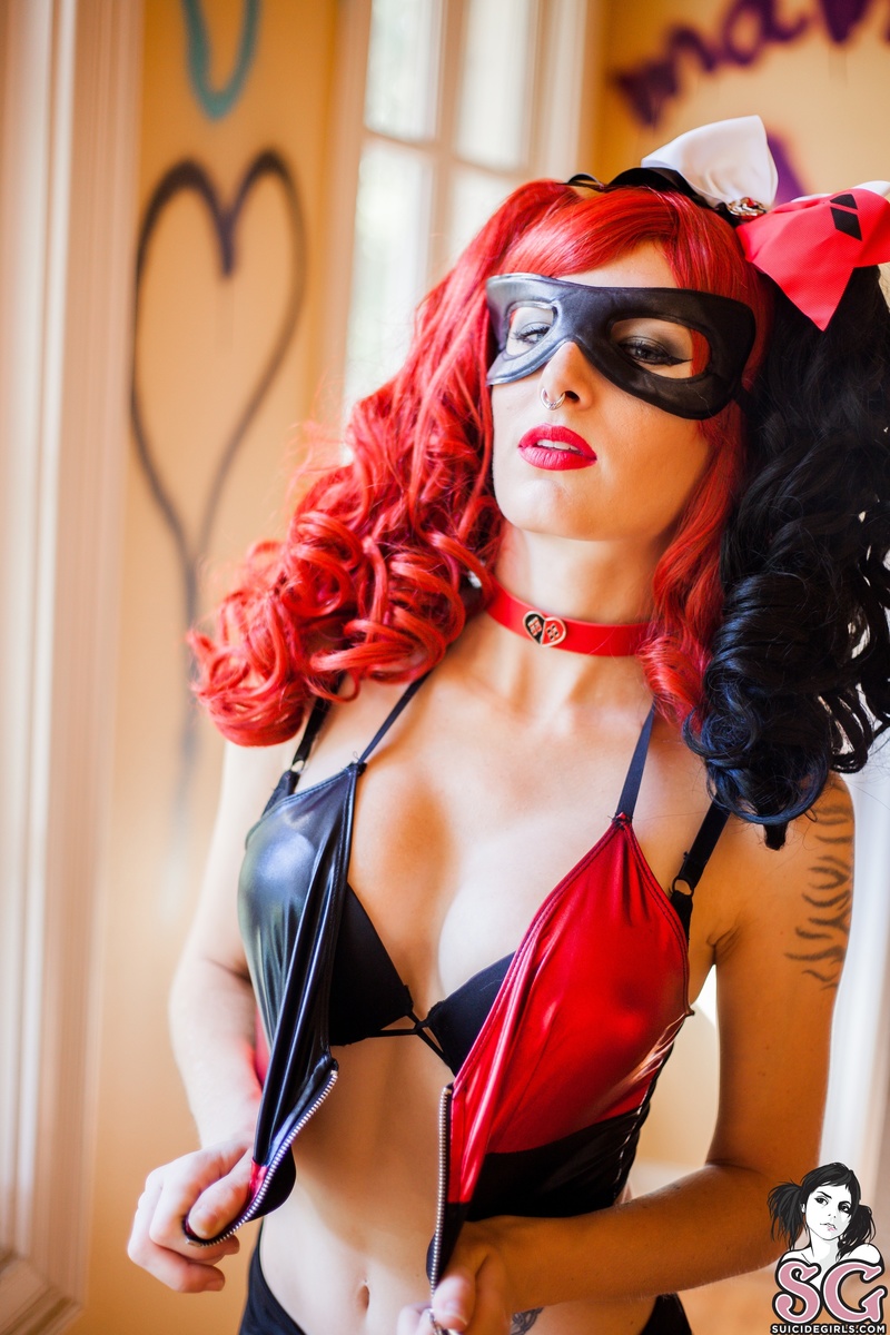 mollymayhem-harleyquinn-15.jpg