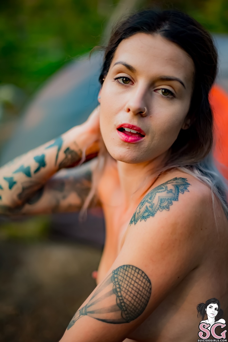 mariselle-somewherewithyou-13.jpg