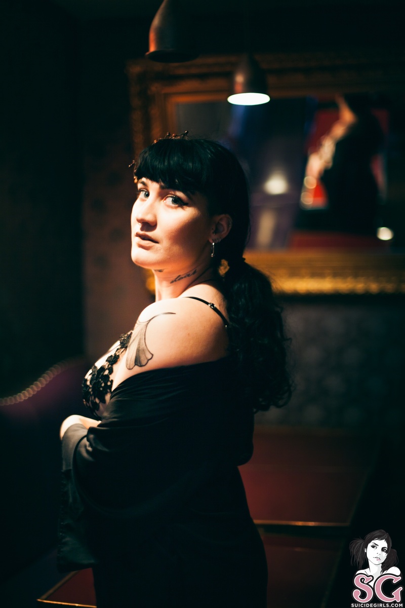 lornasharp-sanzissue-07.jpg
