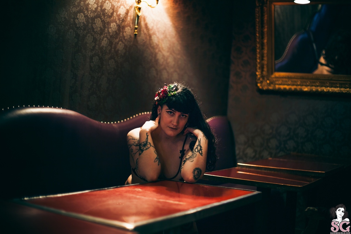 lornasharp-sanzissue-11.jpg