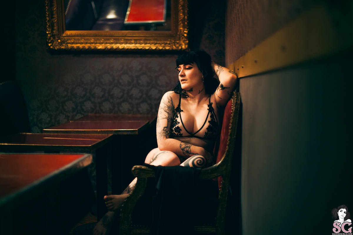 lornasharp-sanzissue-17.jpg