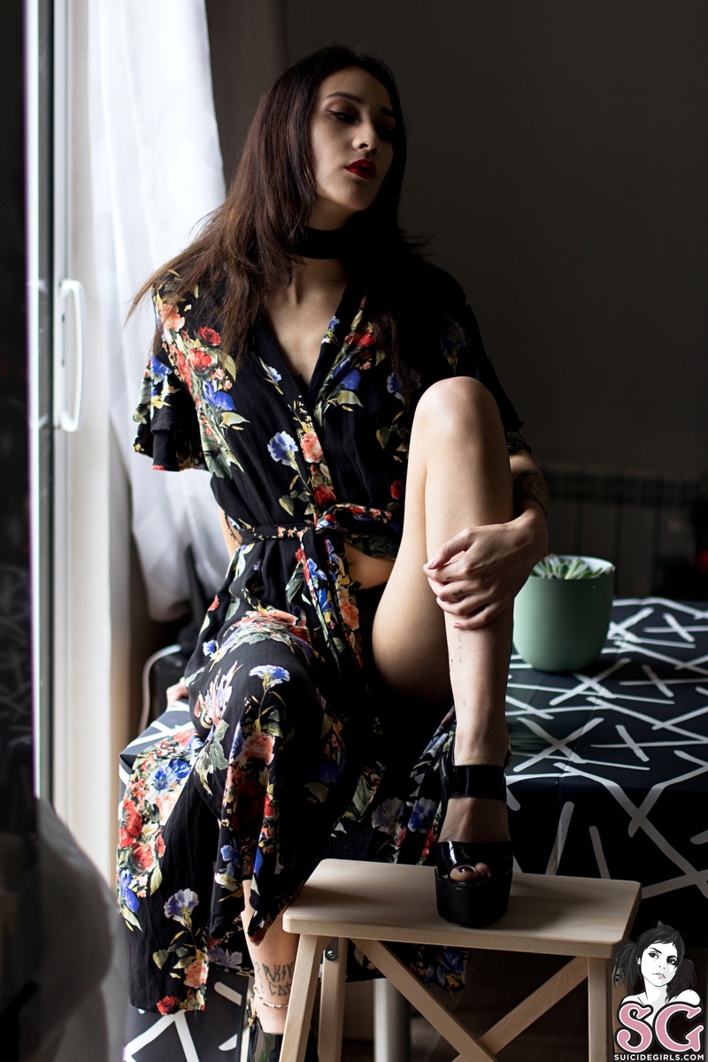 tulaa-flowerofdecember-05.jpg