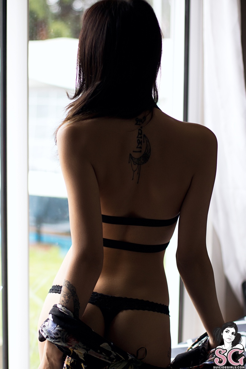 tulaa-flowerofdecember-19.jpg