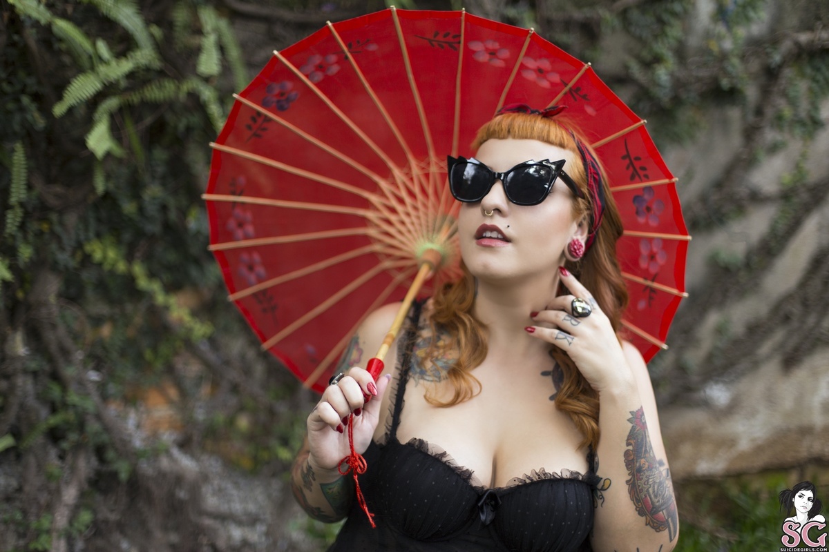 biat13-vintagegirl-03.jpg