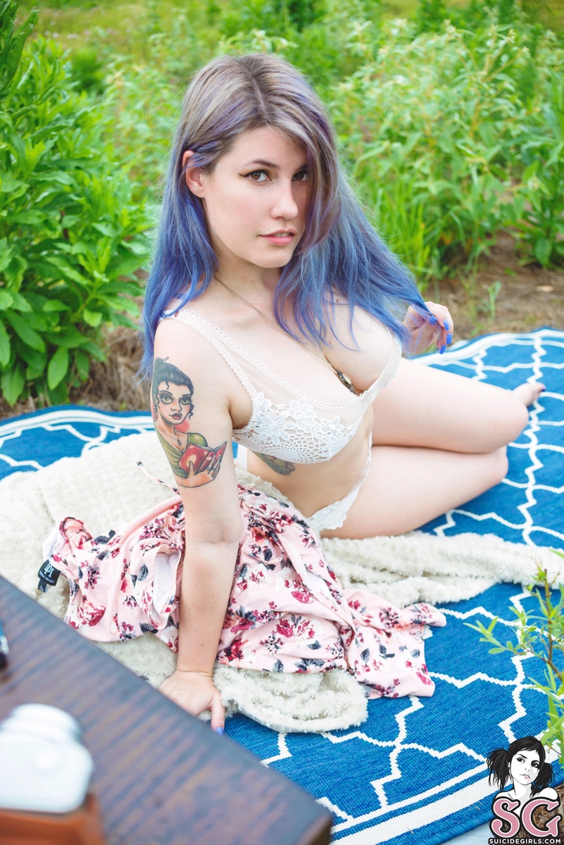 prettyneurotic-aftertherain-13.jpg